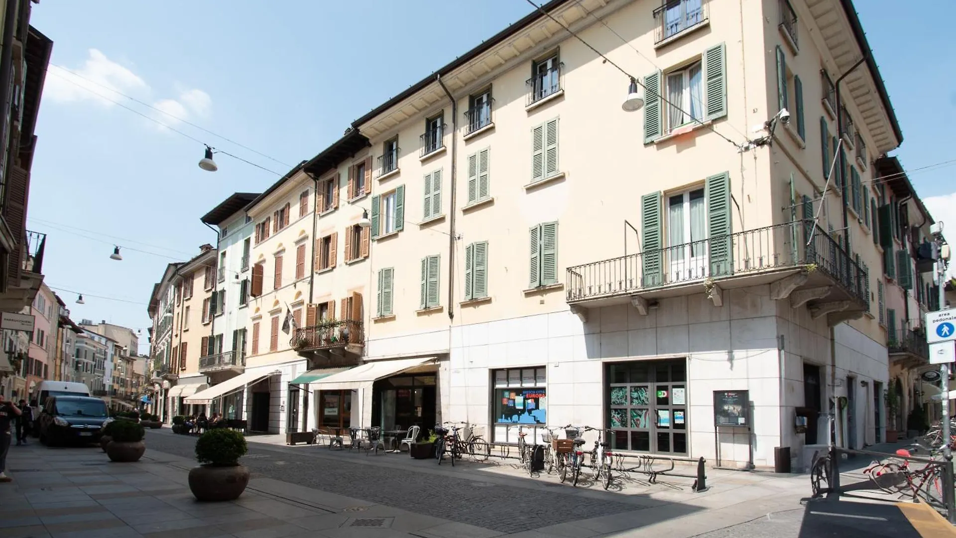 Trilocale Il Corso - F&L Apartment Брешия Италия